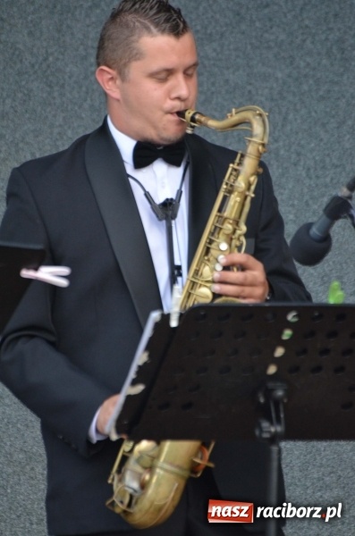 Zdjęcie w galerii na portalu naszraciborz.pl: Letnie muzykowanie z Saksoholikami  wiadomości z regionu