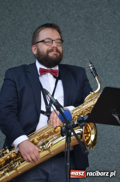 Zdjęcie w galerii na portalu naszraciborz.pl: Letnie muzykowanie z Saksoholikami  wiadomości z regionu