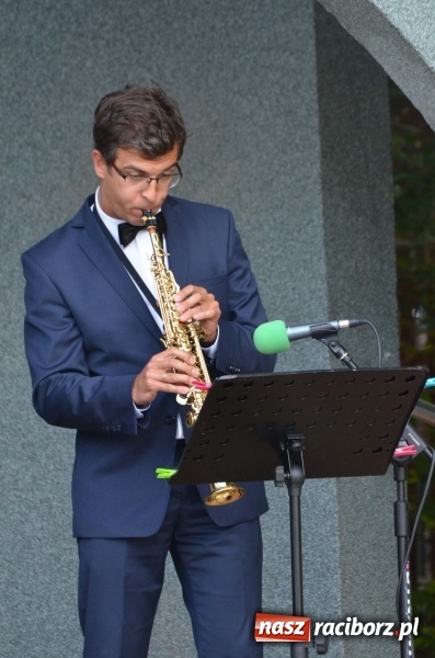 Zdjęcie w galerii na portalu naszraciborz.pl: Letnie muzykowanie z Saksoholikami  wiadomości z regionu