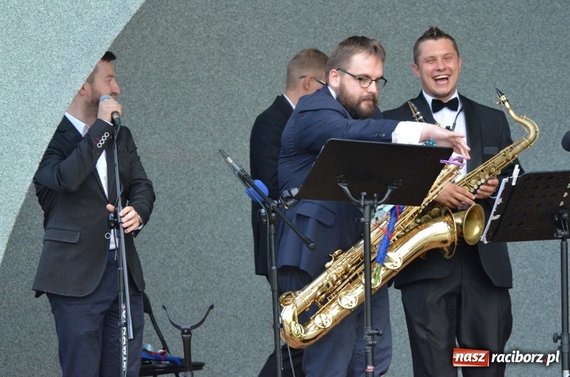 Zdjęcie w galerii na portalu naszraciborz.pl: Letnie muzykowanie z Saksoholikami  wiadomości z regionu