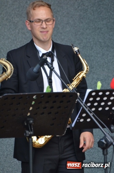 Zdjęcie w galerii na portalu naszraciborz.pl: Letnie muzykowanie z Saksoholikami  wiadomości z regionu