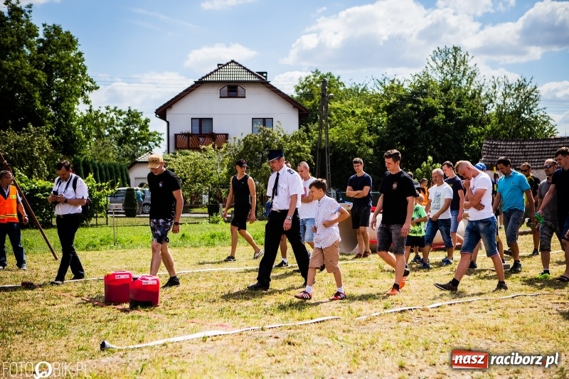 Zdjęcie w galerii na portalu naszraciborz.pl: Żelazny jak strażak. Mordercze zawody w Krzanowicach  wiadomości z regionu