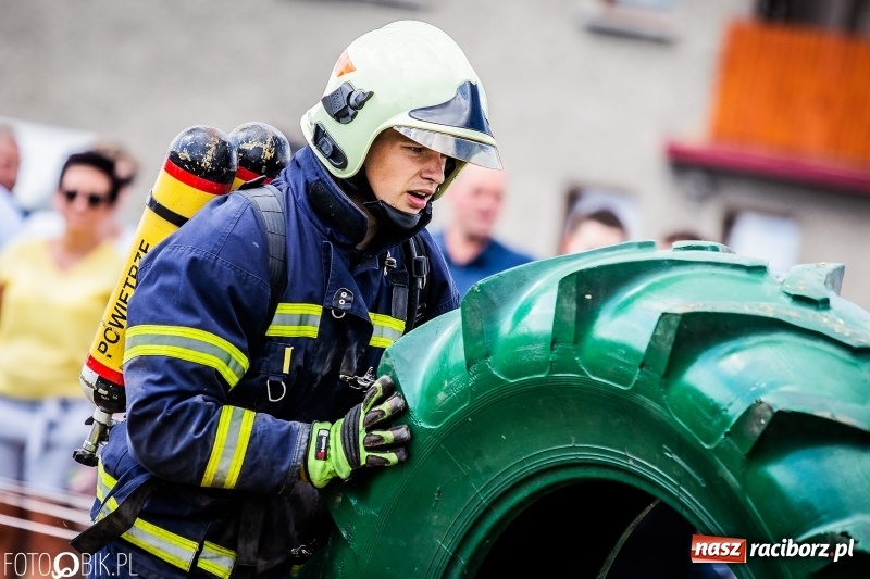 Zdjęcie w galerii na portalu naszraciborz.pl: Żelazny jak strażak. Mordercze zawody w Krzanowicach  wiadomości z regionu