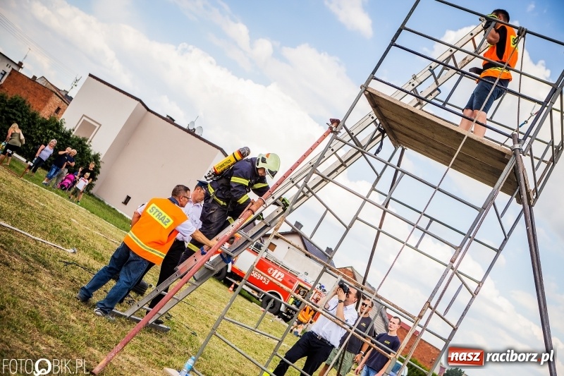 Zdjęcie w galerii na portalu naszraciborz.pl: Żelazny jak strażak. Mordercze zawody w Krzanowicach  wiadomości z regionu