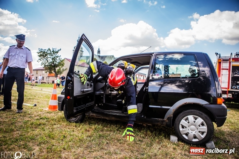 Zdjęcie w galerii na portalu naszraciborz.pl: Żelazny jak strażak. Mordercze zawody w Krzanowicach  wiadomości z regionu