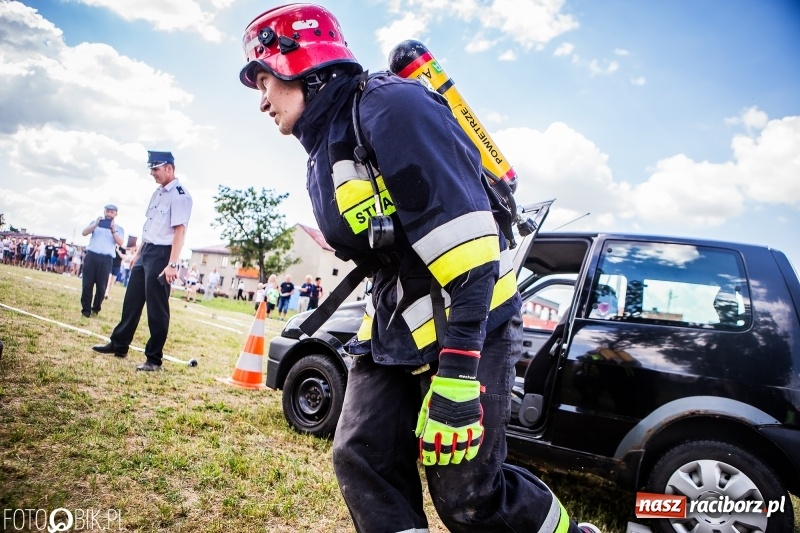 Zdjęcie w galerii na portalu naszraciborz.pl: Żelazny jak strażak. Mordercze zawody w Krzanowicach  wiadomości z regionu