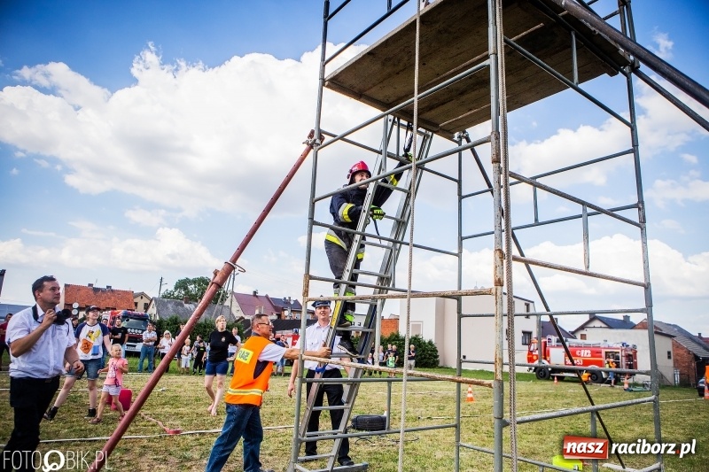 Zdjęcie w galerii na portalu naszraciborz.pl: Żelazny jak strażak. Mordercze zawody w Krzanowicach  wiadomości z regionu