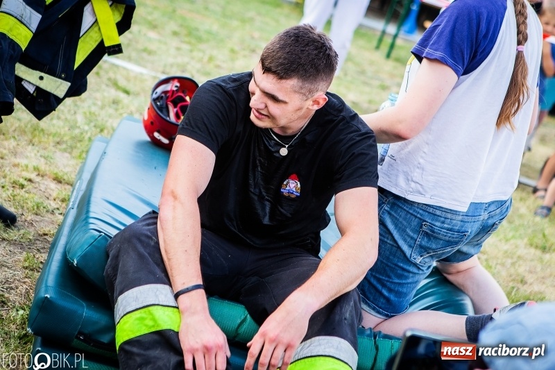 Zdjęcie w galerii na portalu naszraciborz.pl: Żelazny jak strażak. Mordercze zawody w Krzanowicach  wiadomości z regionu