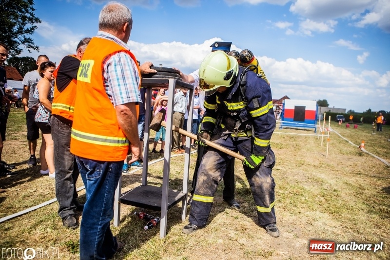 Zdjęcie w galerii na portalu naszraciborz.pl: Żelazny jak strażak. Mordercze zawody w Krzanowicach  wiadomości z regionu