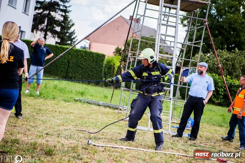 Zdjęcie w galerii na portalu naszraciborz.pl: Żelazny jak strażak. Mordercze zawody w Krzanowicach  wiadomości z regionu