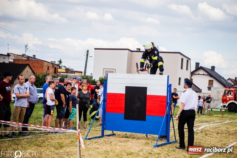 Zdjęcie w galerii na portalu naszraciborz.pl: Żelazny jak strażak. Mordercze zawody w Krzanowicach  wiadomości z regionu