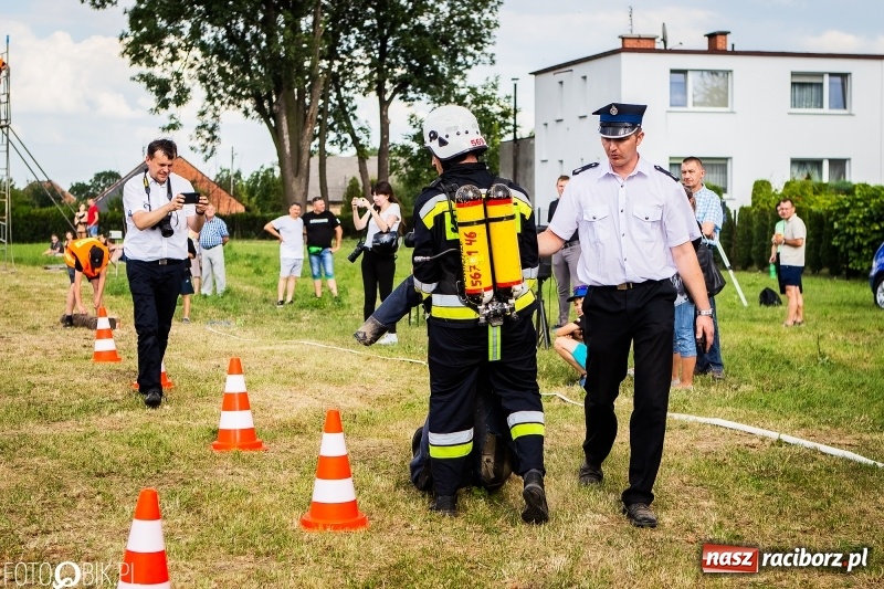 Zdjęcie w galerii na portalu naszraciborz.pl: Żelazny jak strażak. Mordercze zawody w Krzanowicach  wiadomości z regionu