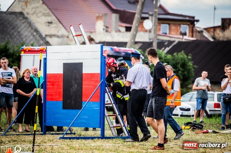 Zdjęcie w galerii na portalu naszraciborz.pl: Żelazny jak strażak. Mordercze zawody w Krzanowicach  wiadomości z regionu