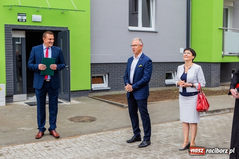 Zdjęcie w galerii na portalu naszraciborz.pl: Miasto oddało kolejnych dwadzieścia nowych mieszkań na Ostrogu  wiadomości z regionu
