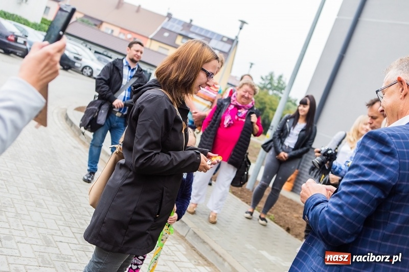 Zdjęcie w galerii na portalu naszraciborz.pl: Miasto oddało kolejnych dwadzieścia nowych mieszkań na Ostrogu  wiadomości z regionu