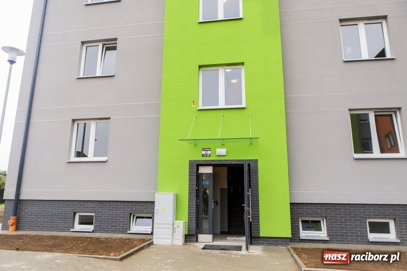 Zdjęcie w galerii na portalu naszraciborz.pl: Miasto oddało kolejnych dwadzieścia nowych mieszkań na Ostrogu  wiadomości z regionu