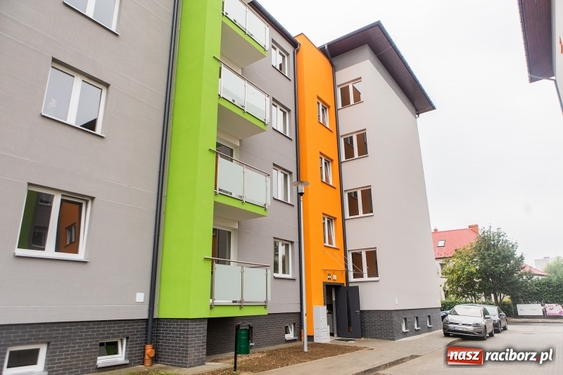 Zdjęcie w galerii na portalu naszraciborz.pl: Miasto oddało kolejnych dwadzieścia nowych mieszkań na Ostrogu  wiadomości z regionu