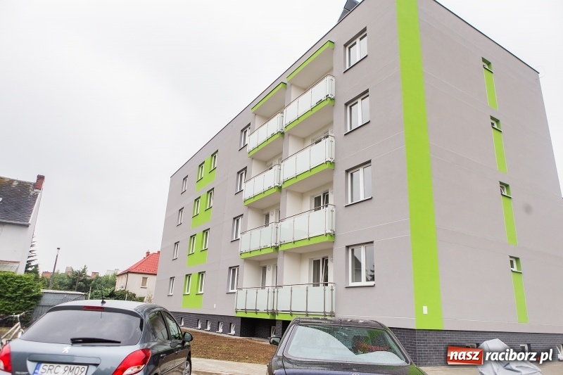 Zdjęcie w galerii na portalu naszraciborz.pl: Miasto oddało kolejnych dwadzieścia nowych mieszkań na Ostrogu  wiadomości z regionu