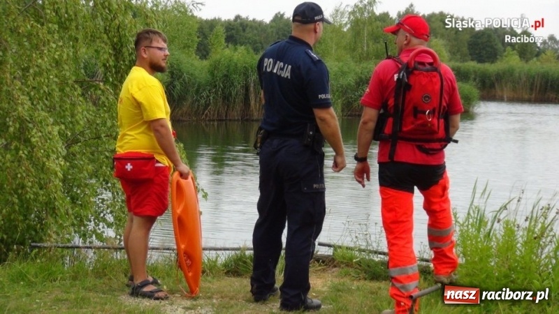 Zdjęcie w galerii na portalu naszraciborz.pl: Kuźniańscy policjanci i WOPR dbają o bezpieczeństwo nad wodą wiadomości z regionu