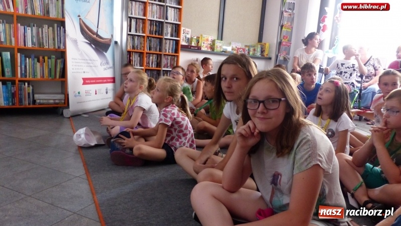 Zdjęcie w galerii na portalu naszraciborz.pl: Uczestnicy Lata z biblioteką nie mogą narzekać na nudę wiadomości z regionu