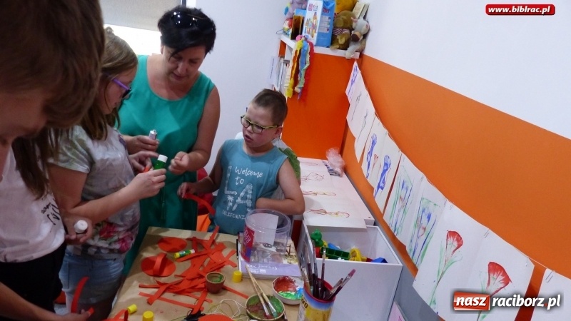 Zdjęcie w galerii na portalu naszraciborz.pl: Uczestnicy Lata z biblioteką nie mogą narzekać na nudę wiadomości z regionu