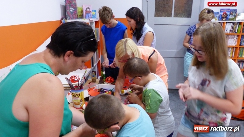 Zdjęcie w galerii na portalu naszraciborz.pl: Uczestnicy Lata z biblioteką nie mogą narzekać na nudę wiadomości z regionu