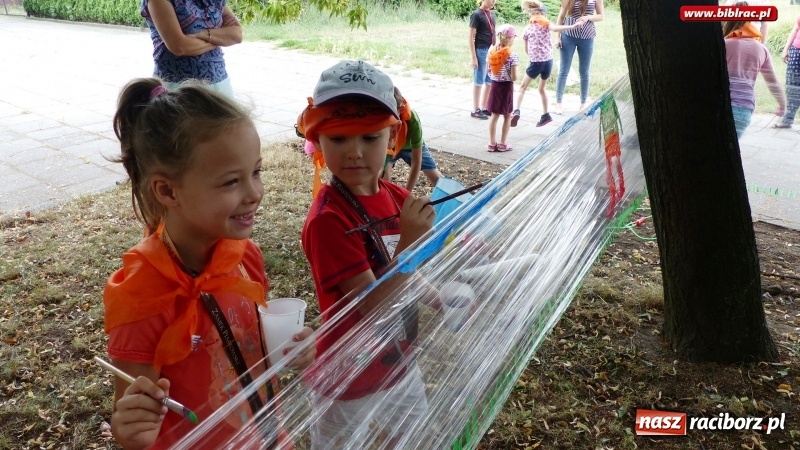 Zdjęcie w galerii na portalu naszraciborz.pl: Uczestnicy Lata z biblioteką nie mogą narzekać na nudę wiadomości z regionu