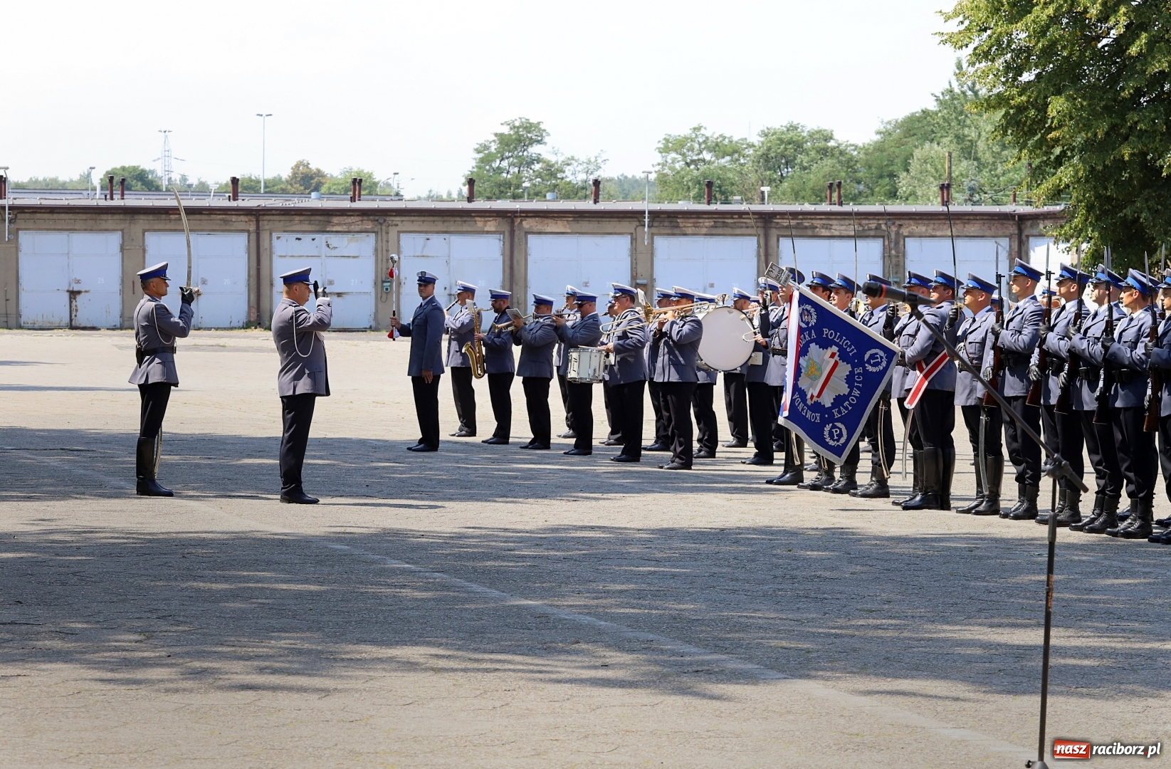 Zdjęcie w galerii na portalu naszraciborz.pl: Nowo przyjęci policjanci złożyli ślubowanie wiadomości z regionu