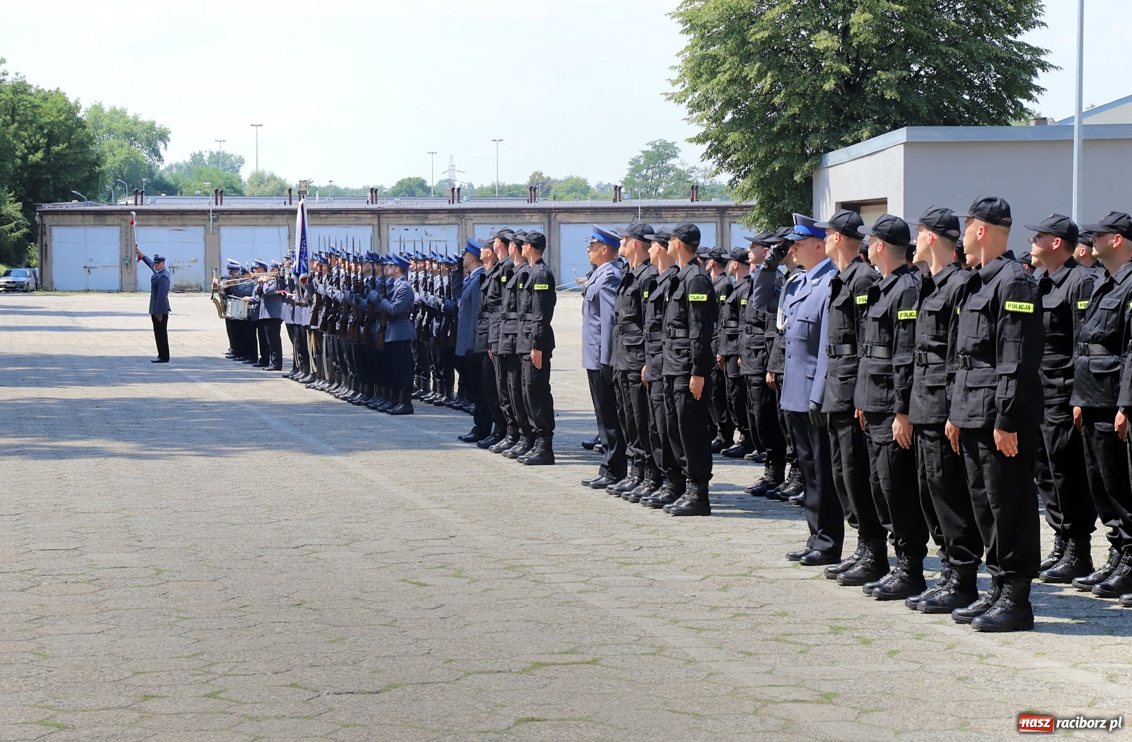 Zdjęcie w galerii na portalu naszraciborz.pl: Nowo przyjęci policjanci złożyli ślubowanie wiadomości z regionu