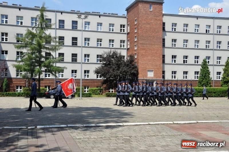 Zdjęcie w galerii na portalu naszraciborz.pl: Nowo przyjęci policjanci złożyli ślubowanie wiadomości z regionu
