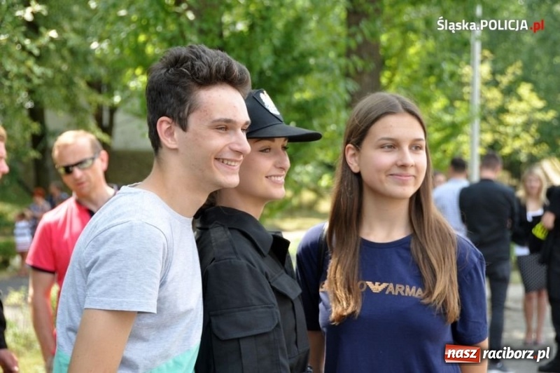 Zdjęcie w galerii na portalu naszraciborz.pl: Nowo przyjęci policjanci złożyli ślubowanie wiadomości z regionu