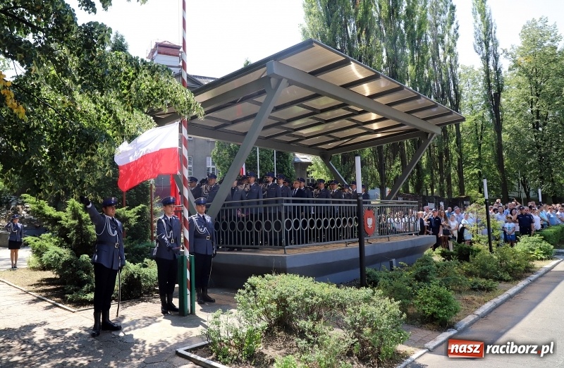 Zdjęcie w galerii na portalu naszraciborz.pl: Nowo przyjęci policjanci złożyli ślubowanie wiadomości z regionu