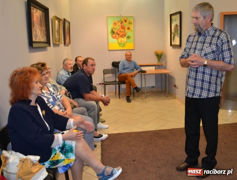 Zdjęcie w galerii na portalu naszraciborz.pl: Z malarstwem na TY Jana Twardowskiego  wiadomości z regionu