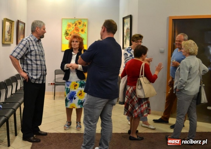 Zdjęcie w galerii na portalu naszraciborz.pl: Z malarstwem na TY Jana Twardowskiego  wiadomości z regionu