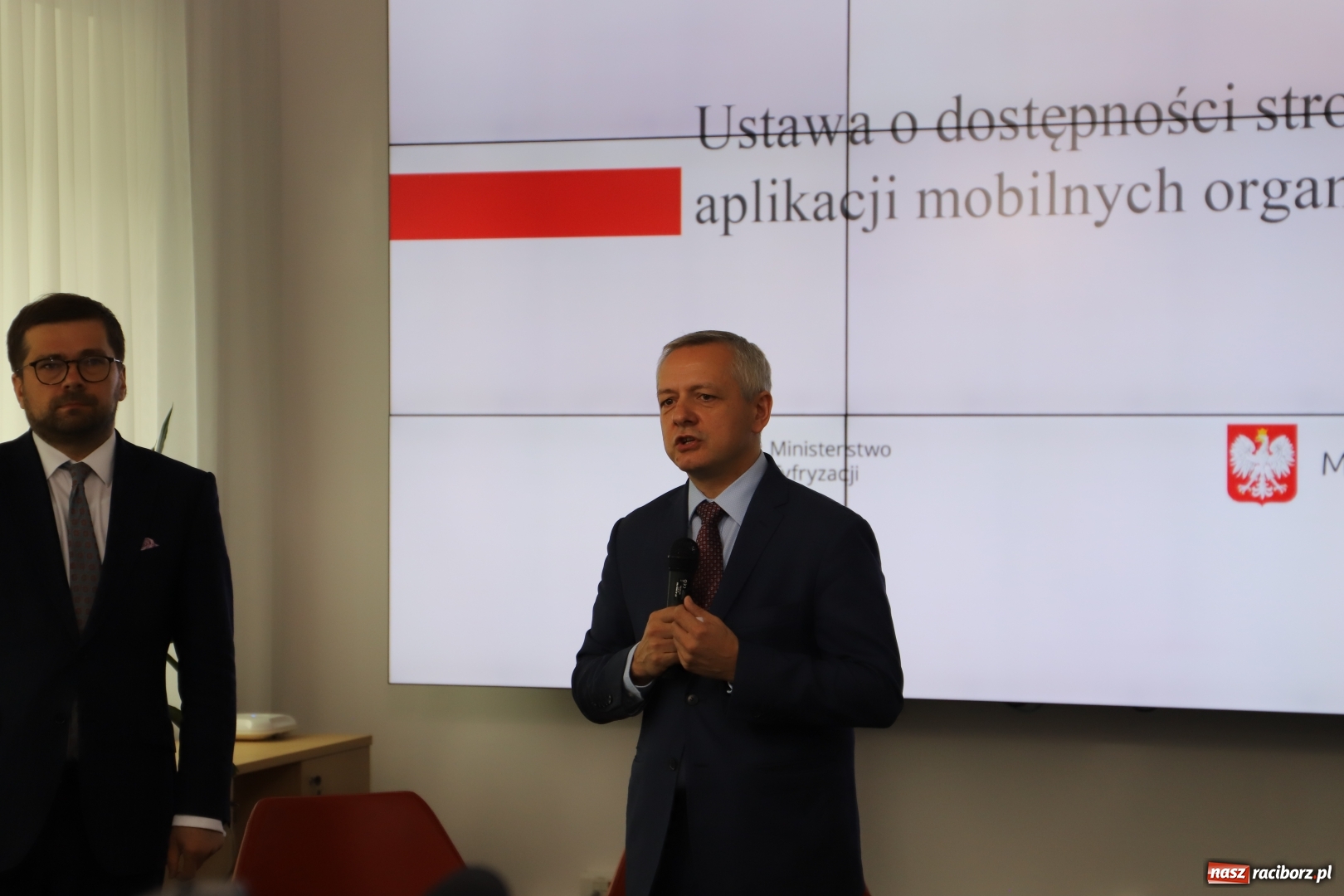 Zdjęcie w galerii na portalu naszraciborz.pl: Włączanie wyłączonych, czyli rządowe serwisy wkrótce dostępne dla wszystkich wiadomości z regionu