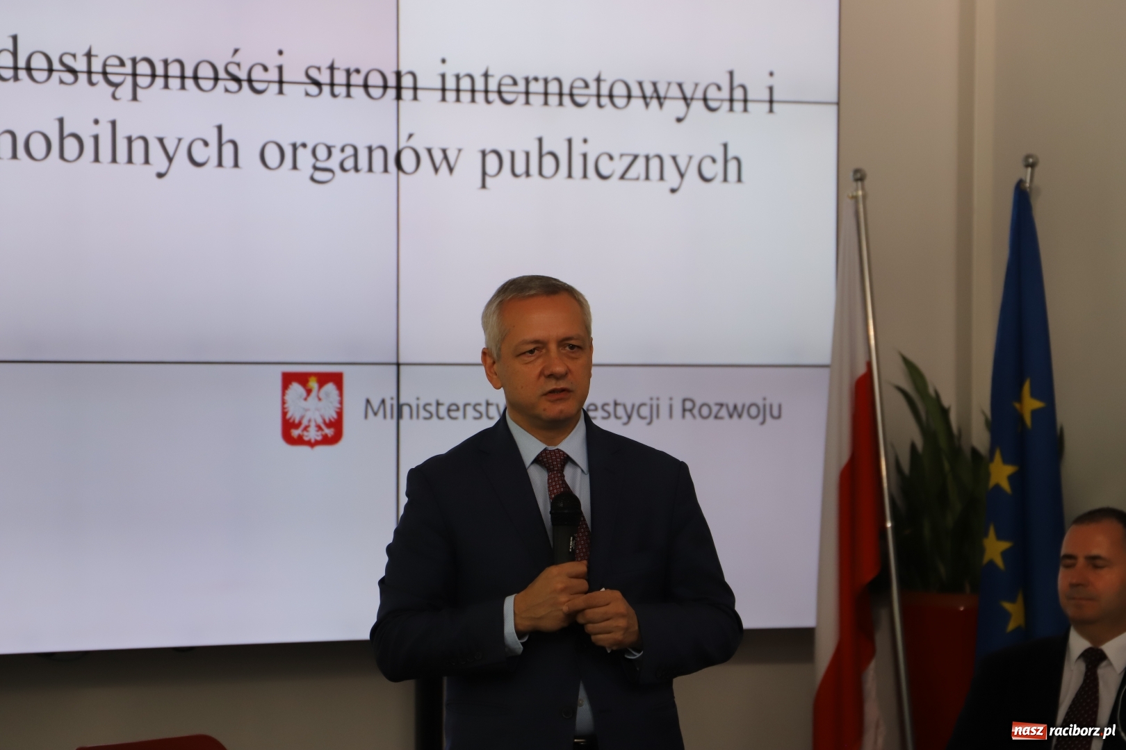 Zdjęcie w galerii na portalu naszraciborz.pl: Włączanie wyłączonych, czyli rządowe serwisy wkrótce dostępne dla wszystkich wiadomości z regionu