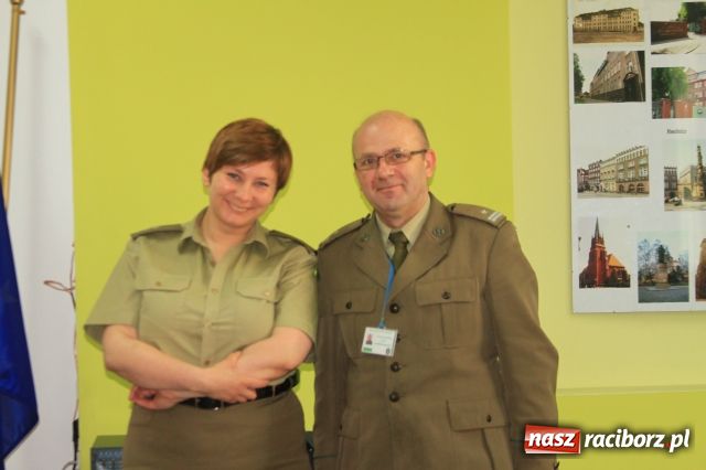 Zdjęcie w galerii na portalu naszraciborz.pl: Strażnicy sprawdzili uczniów wiadomości z regionu