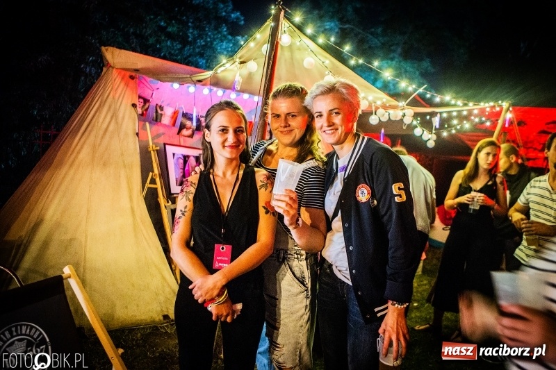 Zdjęcie w galerii na portalu naszraciborz.pl: INTRO Festival 2018 zaczął kołysać Raciborzem  wiadomości z regionu