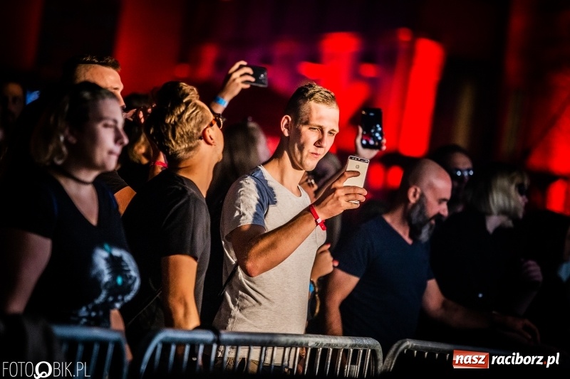 Zdjęcie w galerii na portalu naszraciborz.pl: INTRO Festival 2018 zaczął kołysać Raciborzem  wiadomości z regionu