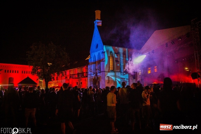 Zdjęcie w galerii na portalu naszraciborz.pl: INTRO Festival 2018 zaczął kołysać Raciborzem  wiadomości z regionu