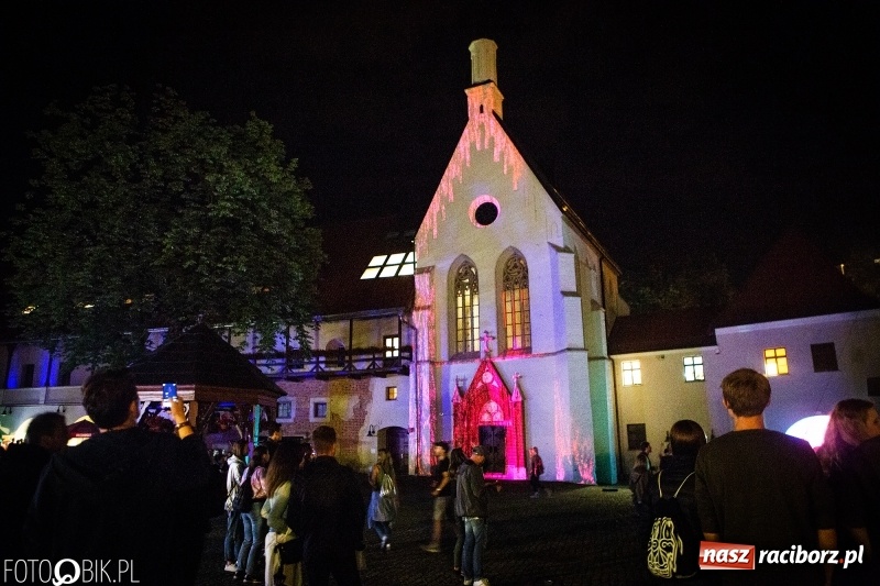 Zdjęcie w galerii na portalu naszraciborz.pl: INTRO Festival 2018 zaczął kołysać Raciborzem  wiadomości z regionu