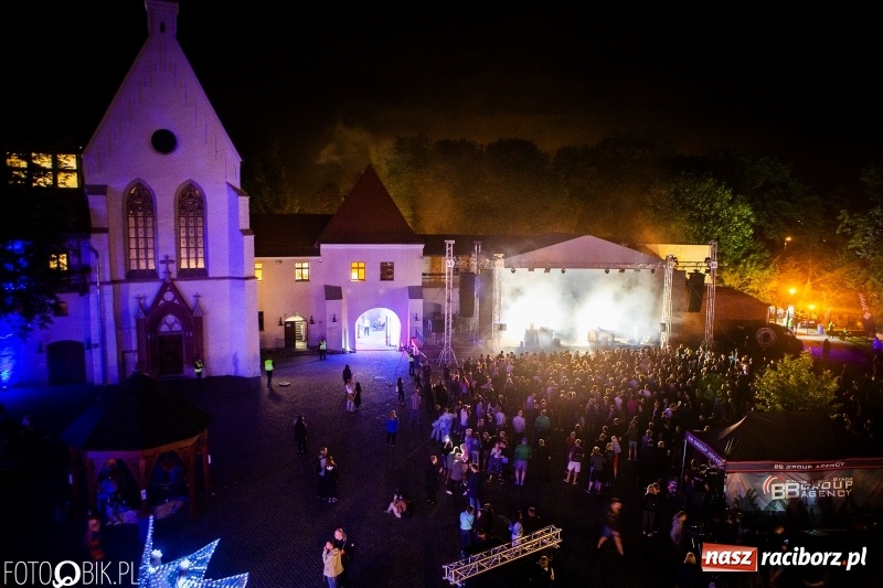 Zdjęcie w galerii na portalu naszraciborz.pl: INTRO Festival 2018 zaczął kołysać Raciborzem  wiadomości z regionu