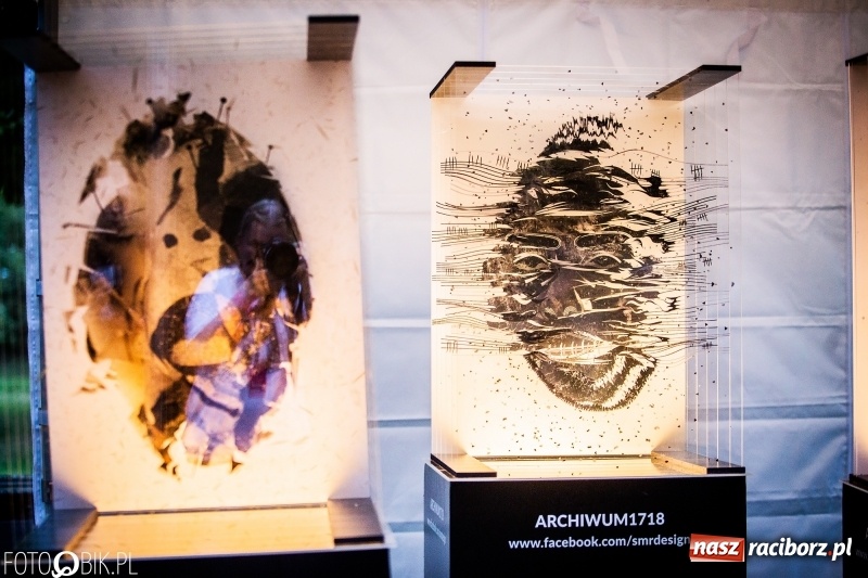 Zdjęcie w galerii na portalu naszraciborz.pl: INTRO Festival to nie tylko muzyka, ale i ŚWIATŁO. Mapping 3D kaplicy FOTO i WIDEO wiadomości z regionu