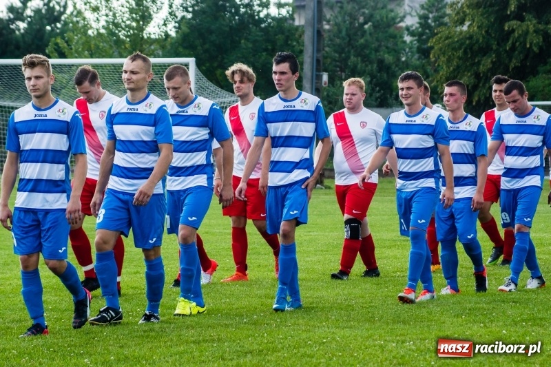 Zdjęcie w galerii na portalu naszraciborz.pl: Sparingowa kanonada w Zawadzie Książęcej wiadomości z regionu