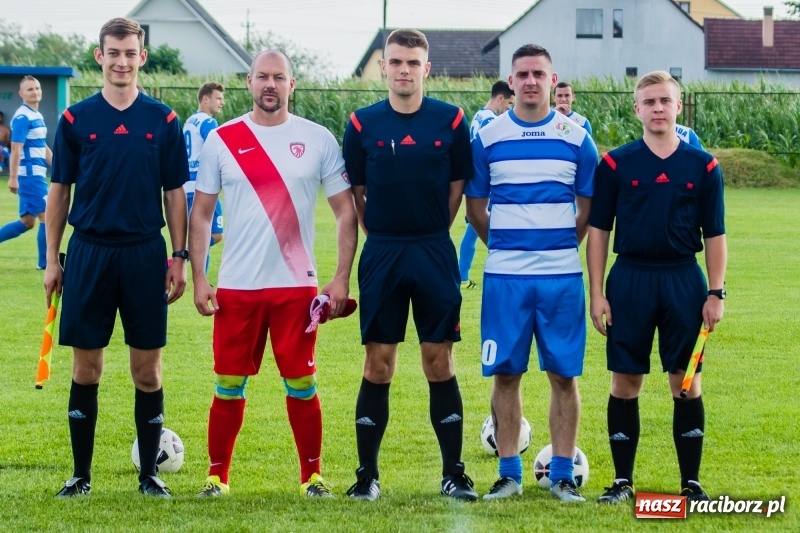 Zdjęcie w galerii na portalu naszraciborz.pl: Sparingowa kanonada w Zawadzie Książęcej wiadomości z regionu