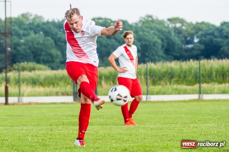 Zdjęcie w galerii na portalu naszraciborz.pl: Sparingowa kanonada w Zawadzie Książęcej wiadomości z regionu