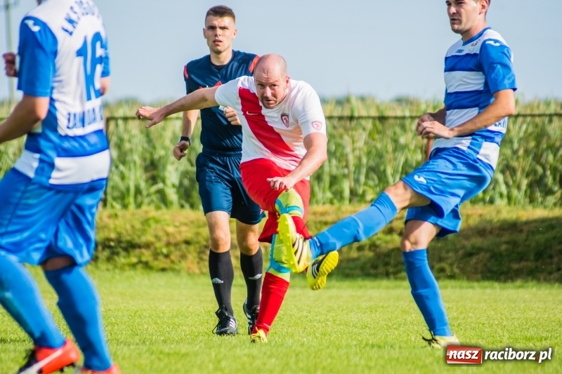 Zdjęcie w galerii na portalu naszraciborz.pl: Sparingowa kanonada w Zawadzie Książęcej wiadomości z regionu