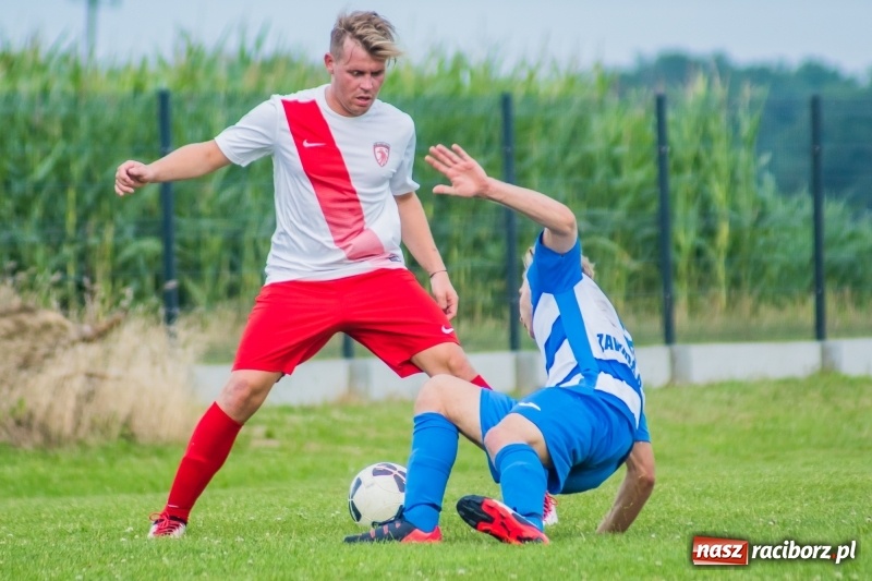 Zdjęcie w galerii na portalu naszraciborz.pl: Sparingowa kanonada w Zawadzie Książęcej wiadomości z regionu