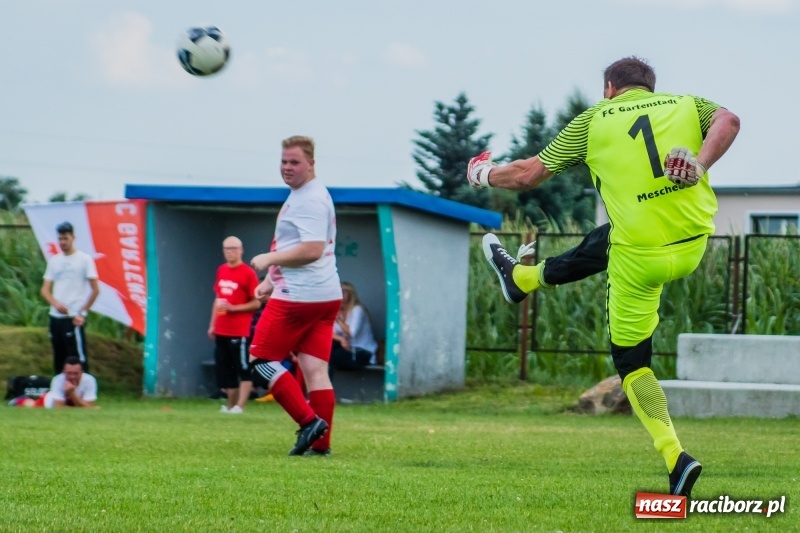 Zdjęcie w galerii na portalu naszraciborz.pl: Sparingowa kanonada w Zawadzie Książęcej wiadomości z regionu