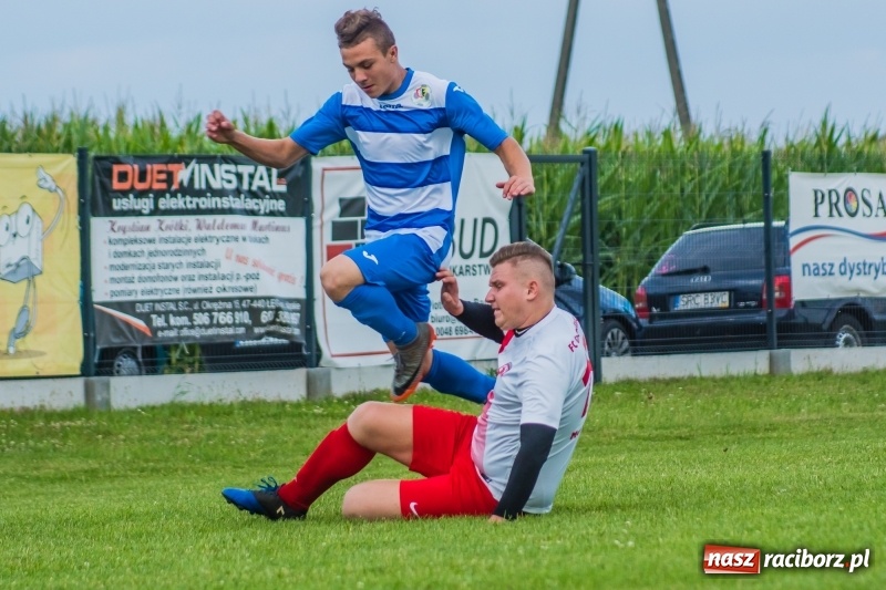 Zdjęcie w galerii na portalu naszraciborz.pl: Sparingowa kanonada w Zawadzie Książęcej wiadomości z regionu